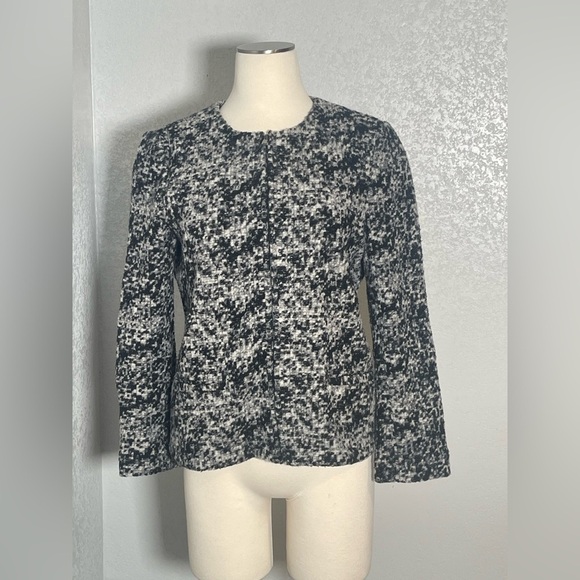 Ann Taylor Jackets & Blazers - Ann Taylor laine jacket size M